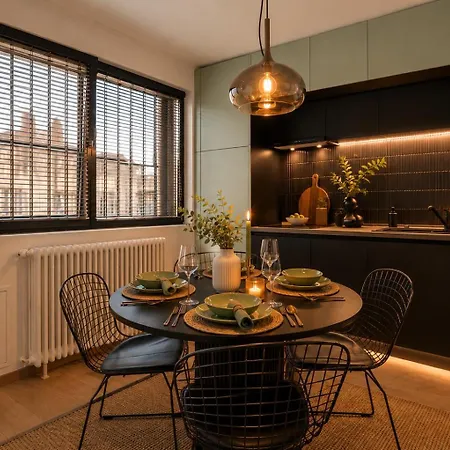 2br With Balcony On Calea Victoriei * Bucharest