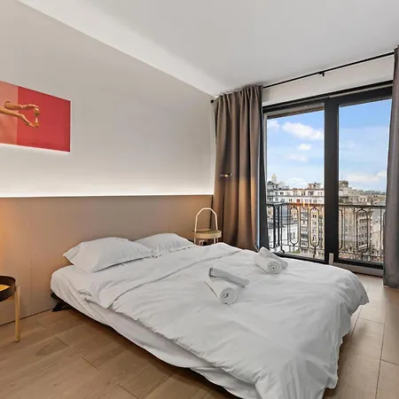 2br With Balcony On Calea Victoriei Apartment