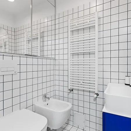 2br With Balcony On Calea Victoriei